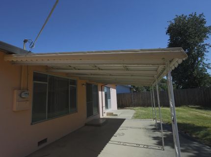 5080 Bonniemae Way, Sacramento, CA 95820 Photo