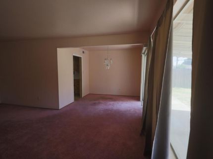 5080 Bonniemae Way, Sacramento, CA 95820 Photo
