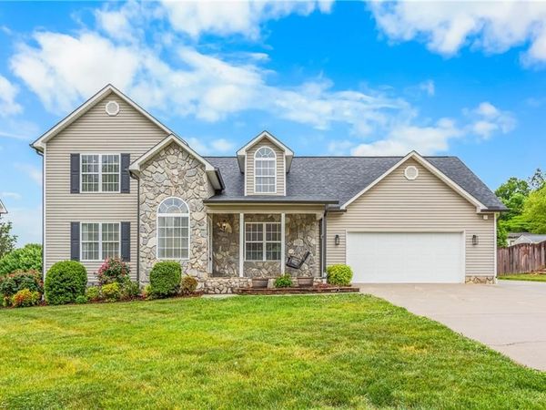 203 Naola Court , Archdale, NC 27263