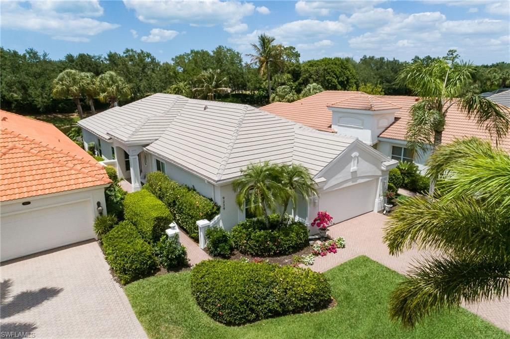 9239 Troon Lakes Dr, Naples, FL 34109 Photo