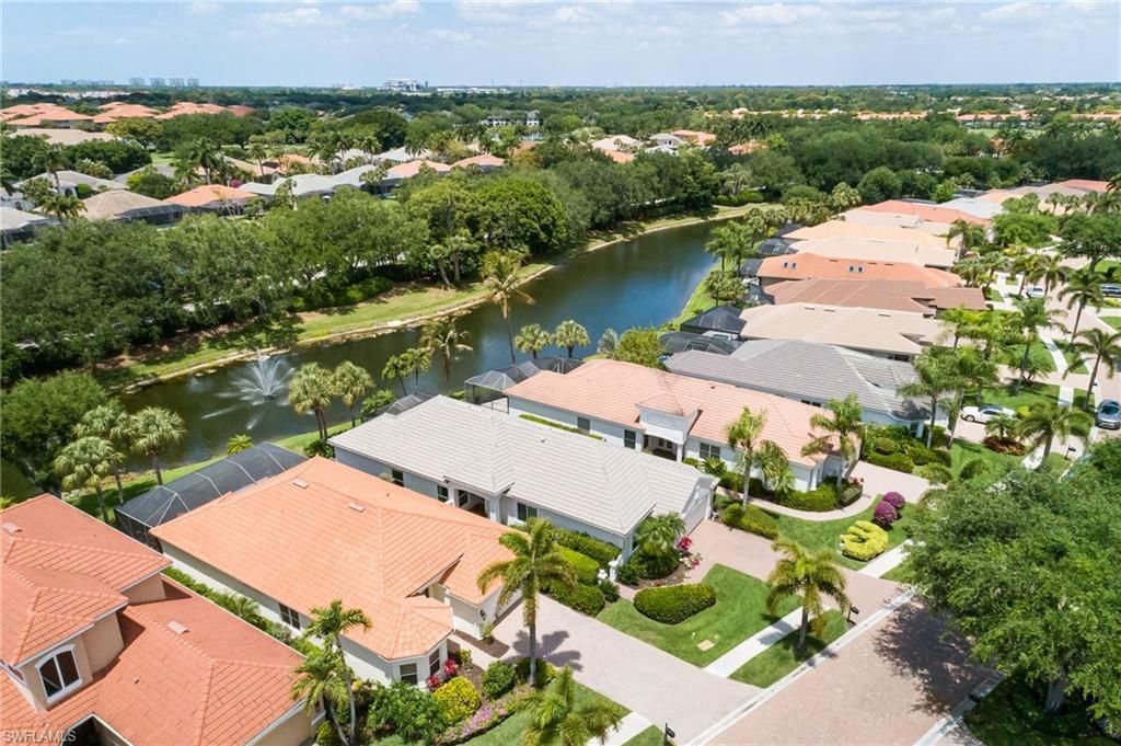 9239 Troon Lakes Dr, Naples, FL 34109 Photo