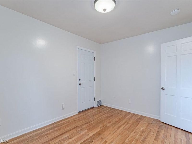 10800 Vernon Avenue, Garfield Heights, OH 44125 Photo 10