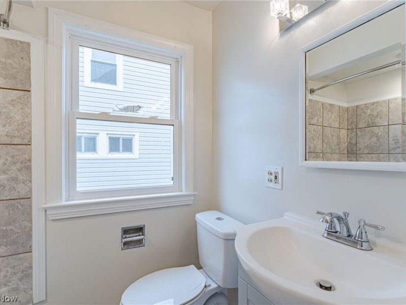 10800 Vernon Avenue, Garfield Heights, OH 44125 Photo 11
