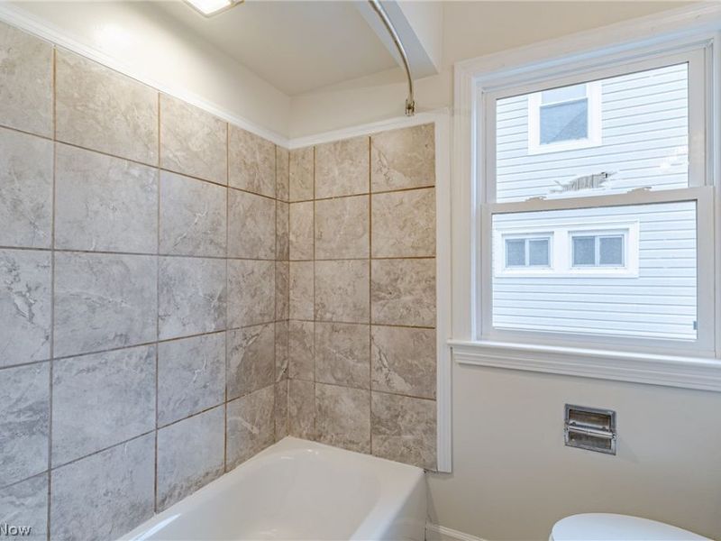 10800 Vernon Avenue, Garfield Heights, OH 44125 Photo 12