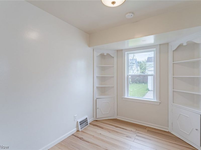 10800 Vernon Avenue, Garfield Heights, OH 44125 Photo 8