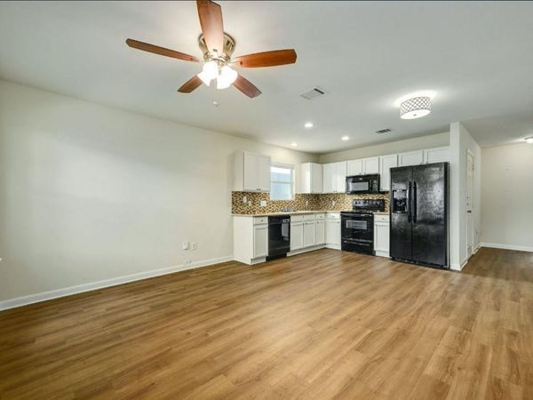 1531 Parkfield CIR, Round Rock, TX 78664