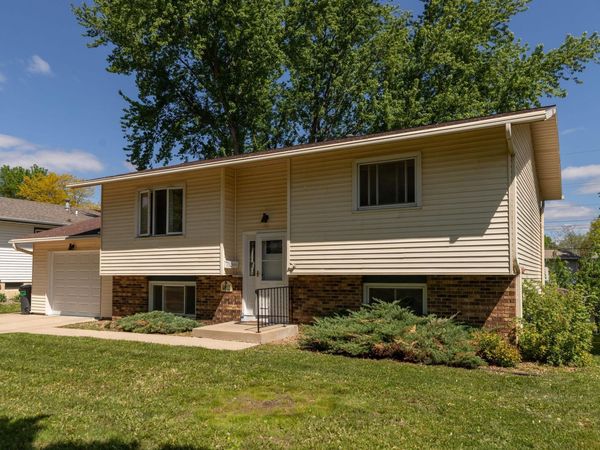 1811 43rd Street NW, Rochester, MN 55901