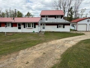 3595 Hutchinson Road, North Branch Twp, MI 48461