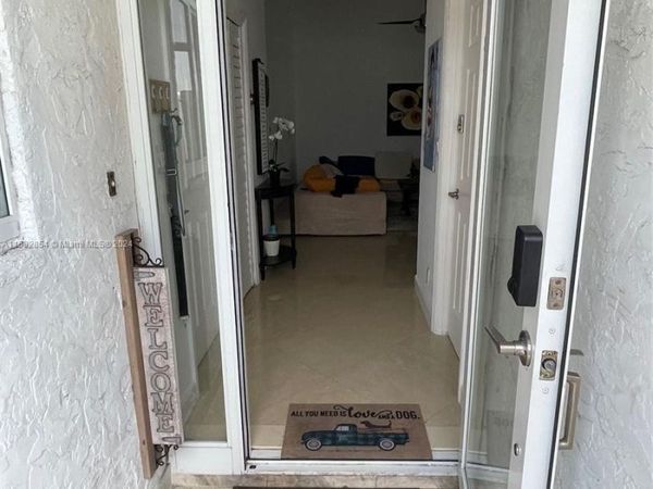 4920 SW 27th Avenue, Fort Lauderdale, FL 33312