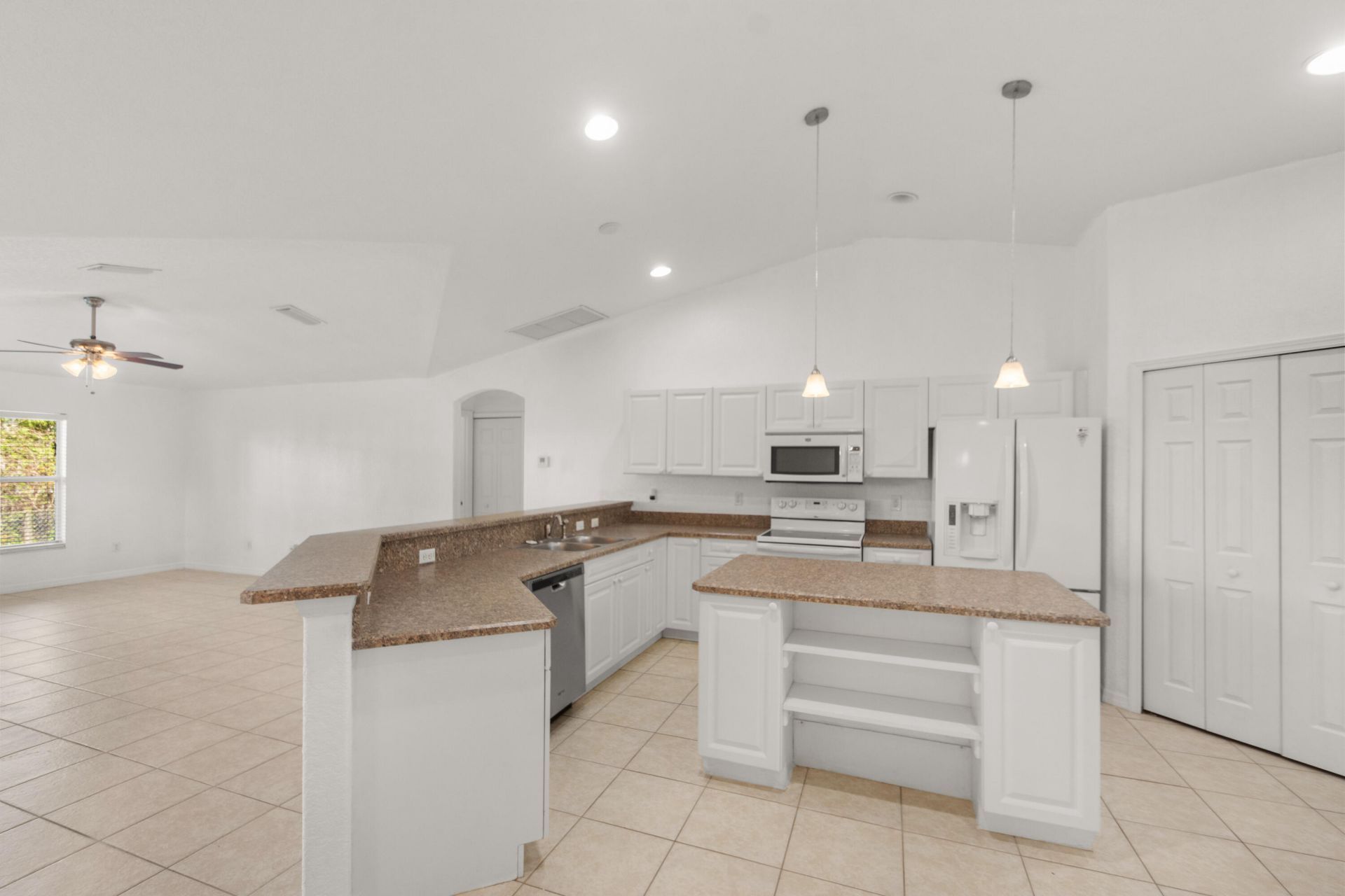 619 Carnival Terrace, Sebastian, FL 32958 Photo