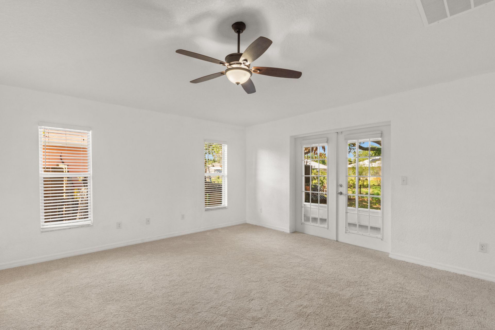 619 Carnival Terrace, Sebastian, FL 32958 Photo