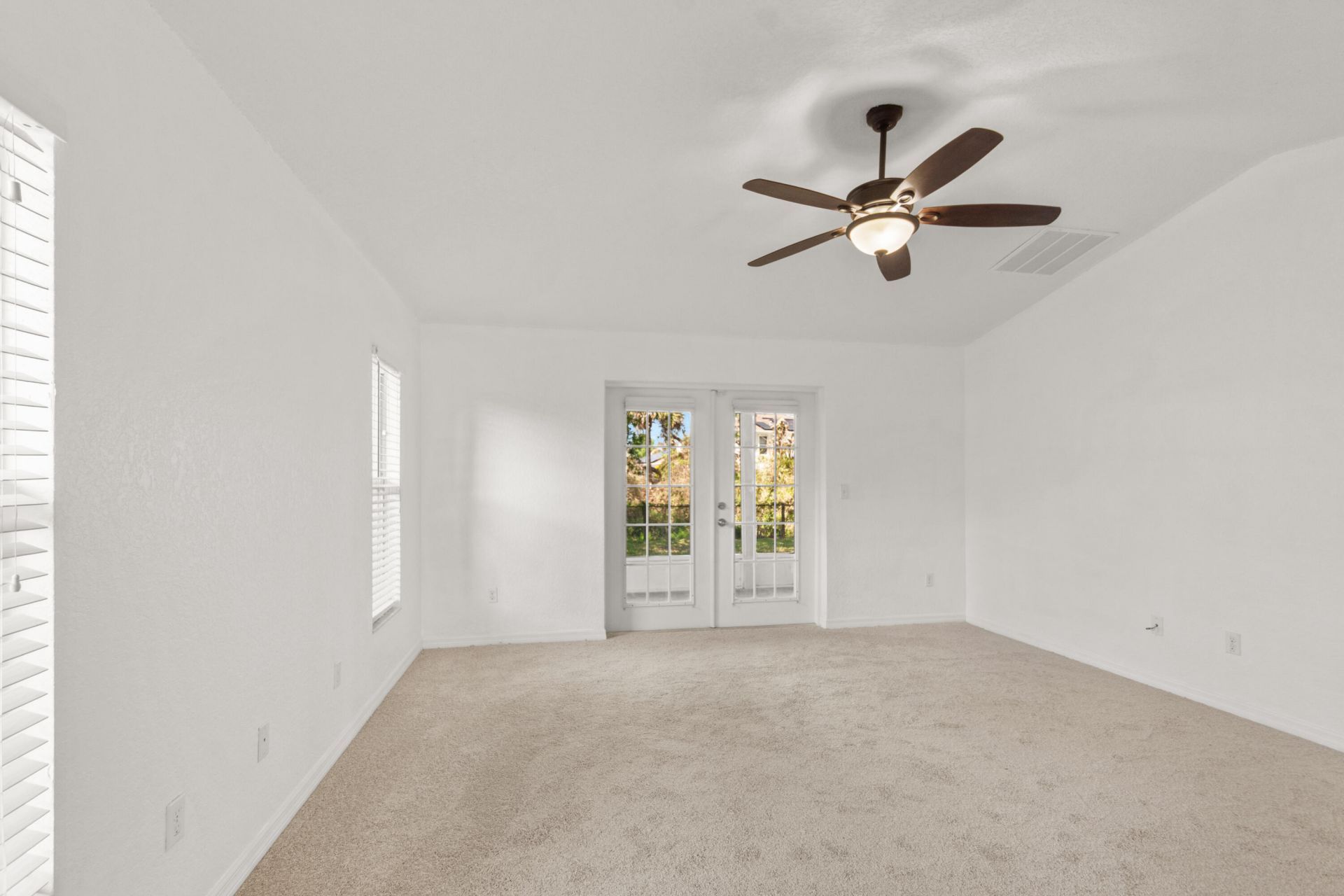 619 Carnival Terrace, Sebastian, FL 32958 Photo