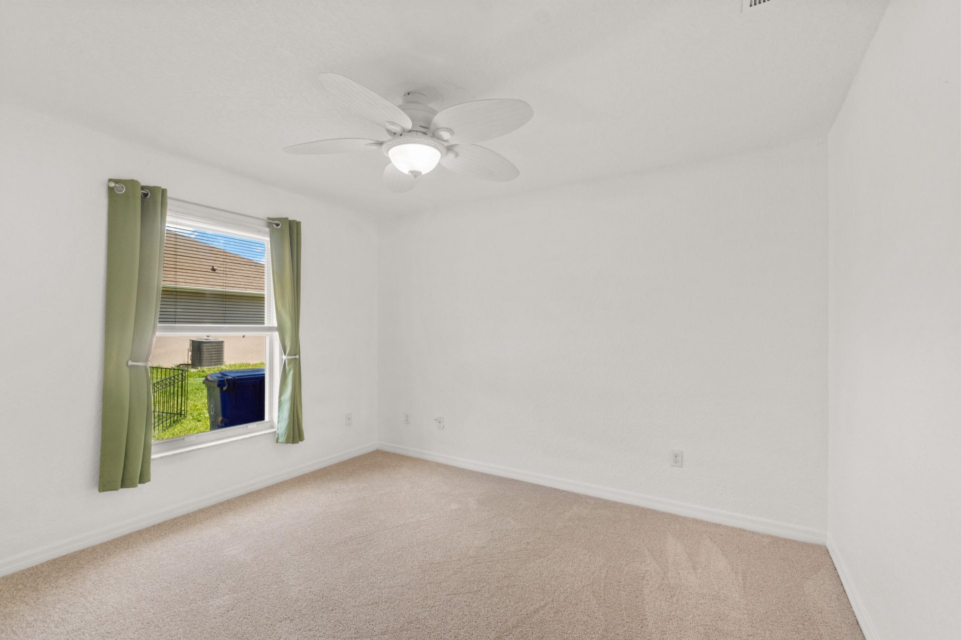 619 Carnival Terrace, Sebastian, FL 32958 Photo