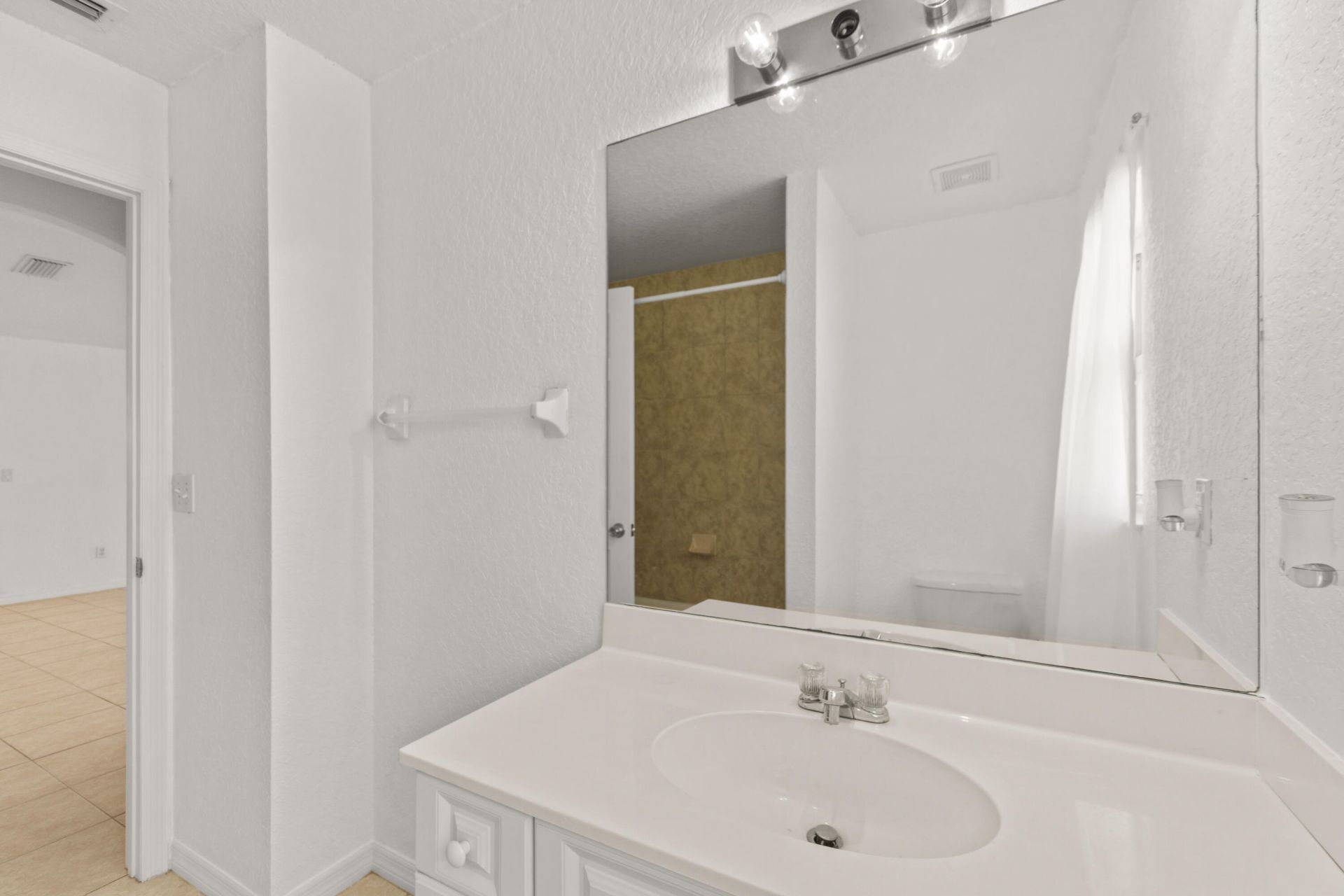 619 Carnival Terrace, Sebastian, FL 32958 Photo