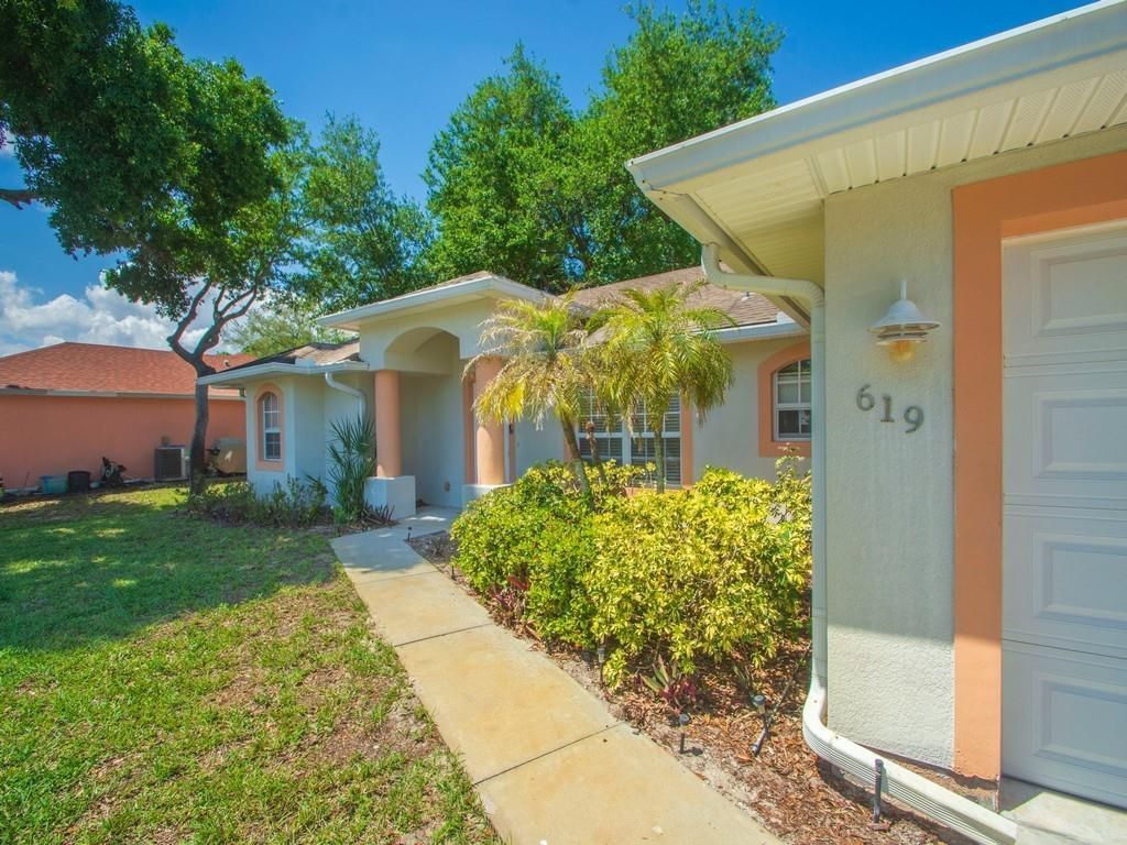 619 Carnival Terrace, Sebastian, FL 32958 Photo