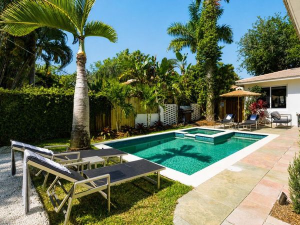 610 NE 16th Terrace, Fort Lauderdale, FL 33304