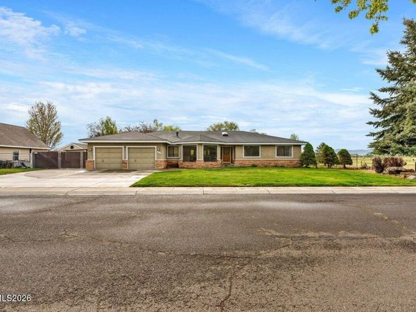1607 Olua Street, Minden, NV 89423