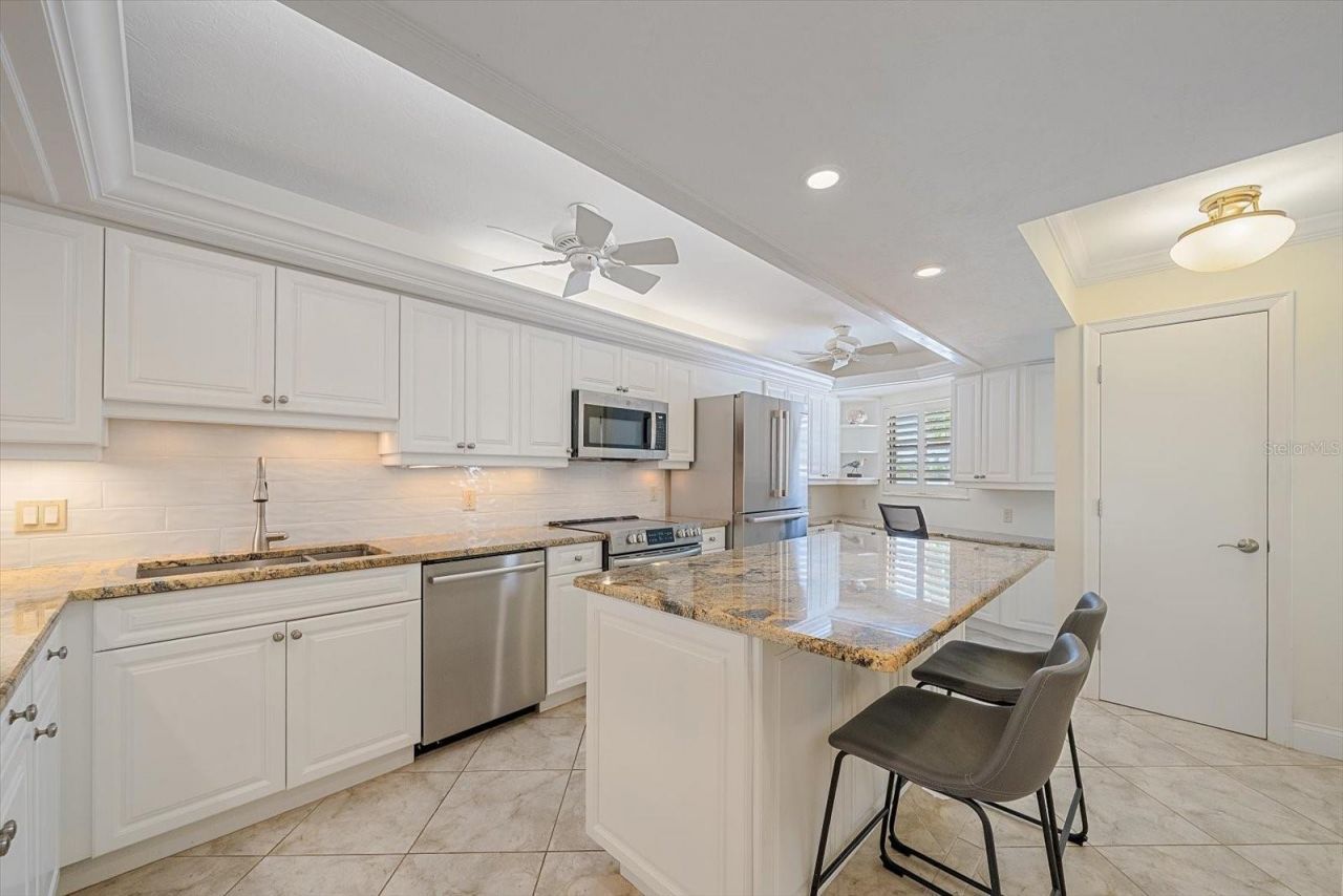 5790 Midnight Pass Road, Unit 209, Sarasota, FL 34242 Photo