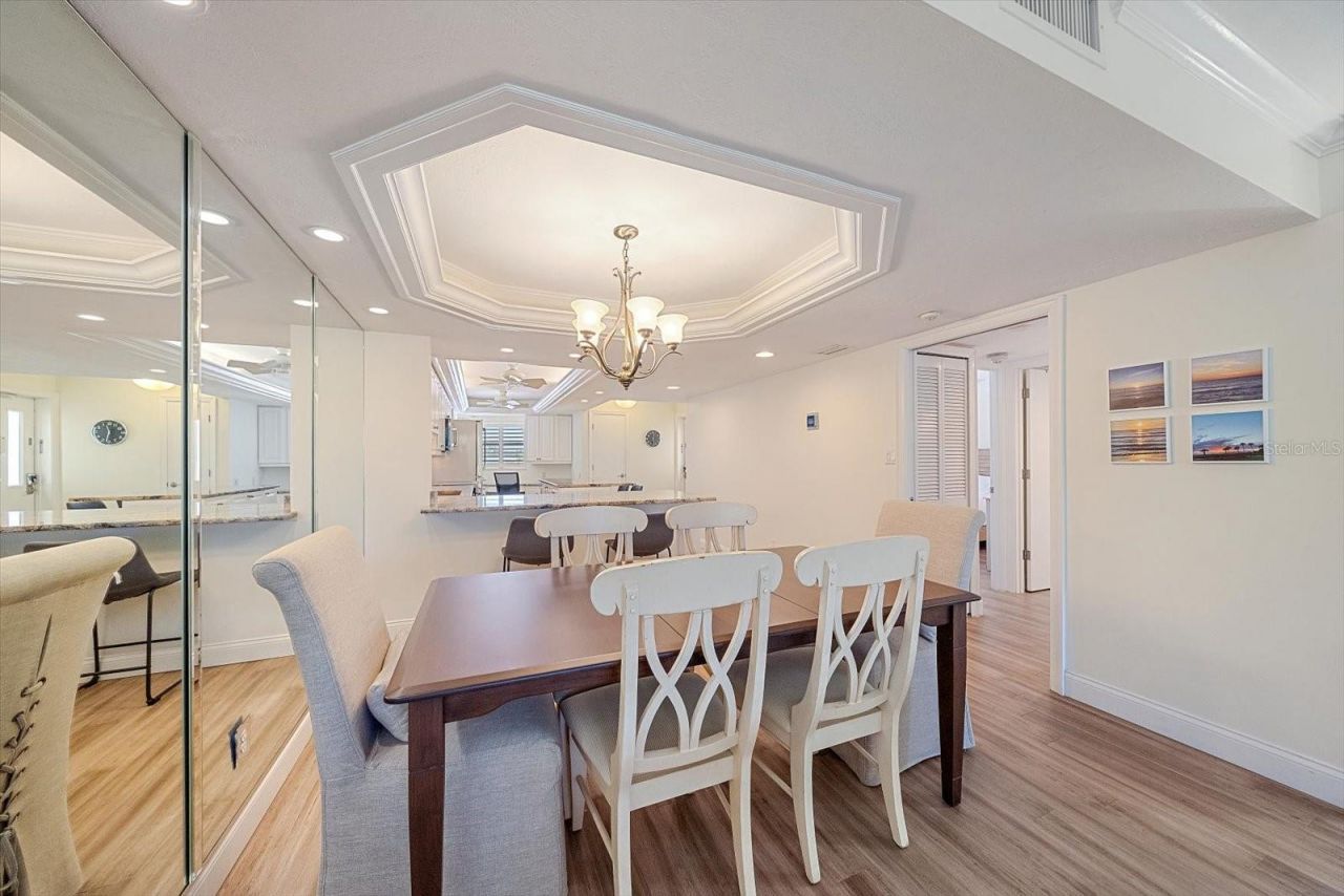 5790 Midnight Pass Road, Unit 209, Sarasota, FL 34242 Photo