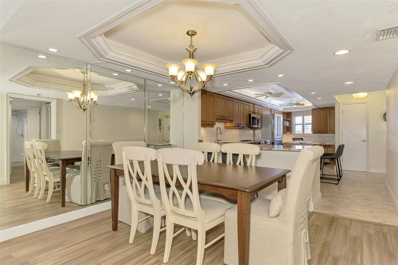 5790 Midnight Pass Road, Unit 209, Sarasota, FL 34242 Photo