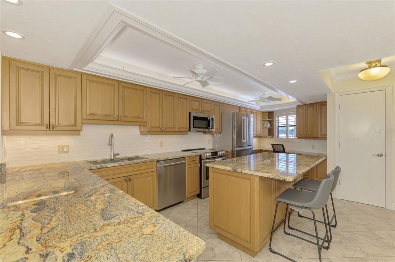 5790 Midnight Pass Road, Unit 209, Sarasota, FL 34242 Photo