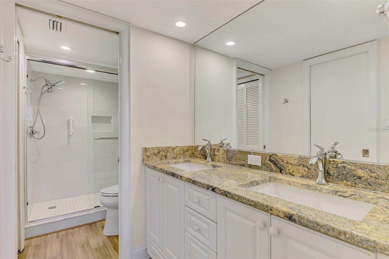 5790 Midnight Pass Road, Unit 209, Sarasota, FL 34242 Photo
