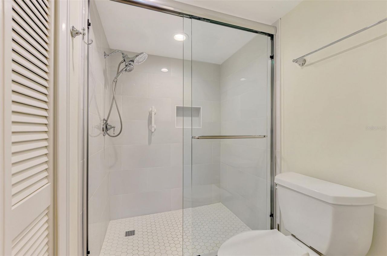 5790 Midnight Pass Road, Unit 209, Sarasota, FL 34242 Photo