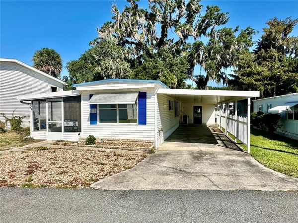 522 TAMMI DRIVE , LEESBURG, FL 34788