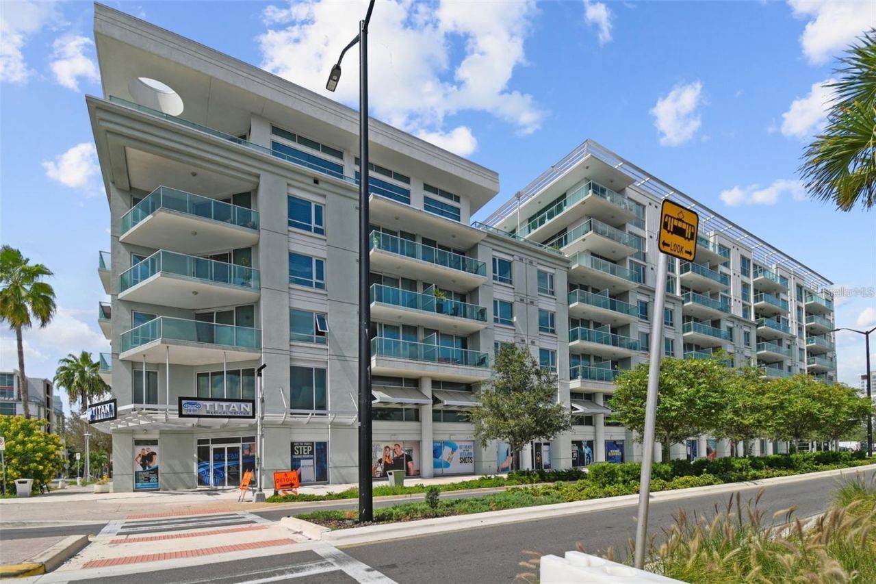 111 N 12th Street, Unit 1320, Tampa, FL 33602 Main Photo