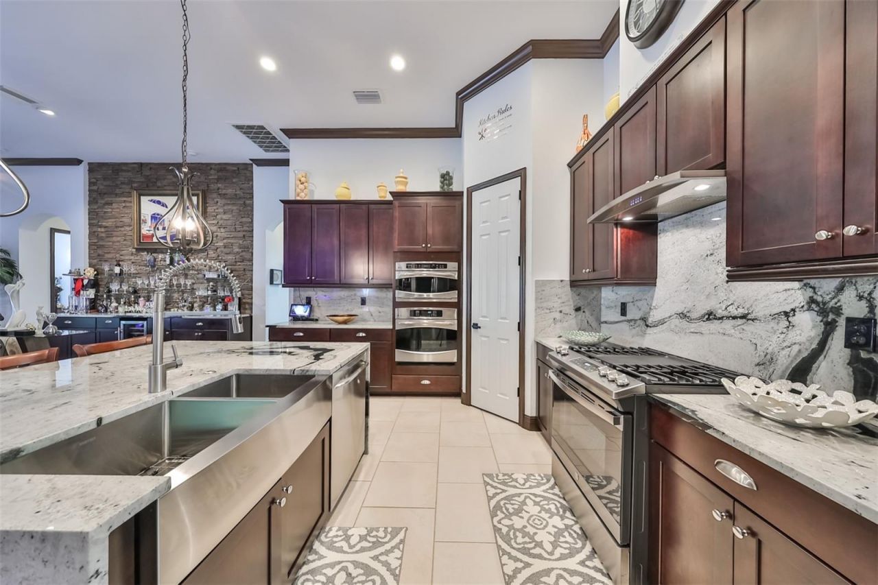 6646 Park Strand Drive , Apollo Beach, FL 33572 Photo