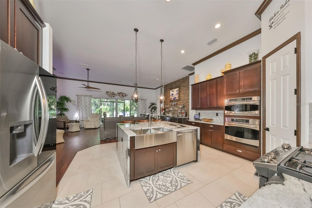 6646 Park Strand Drive , Apollo Beach, FL 33572 Photo