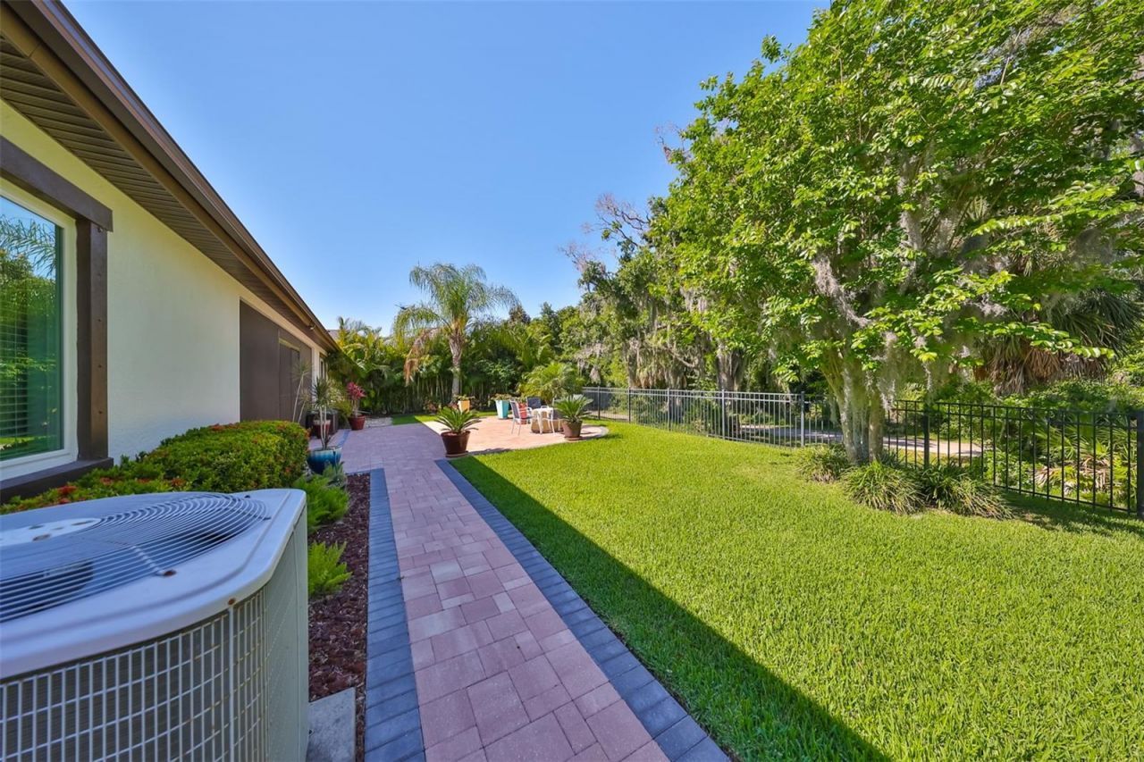 6646 Park Strand Drive , Apollo Beach, FL 33572 Photo
