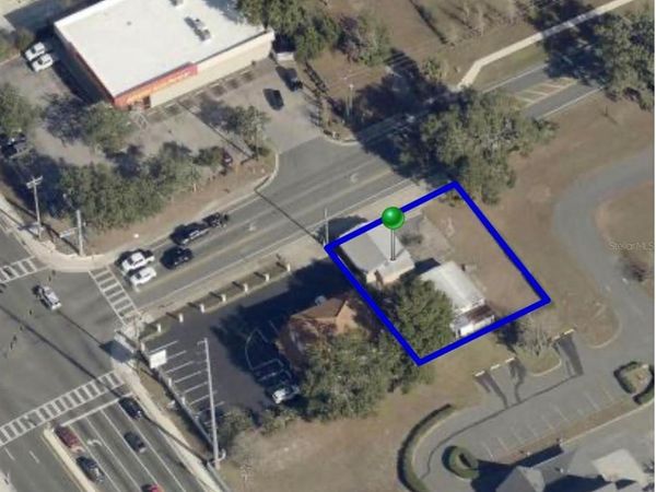 124 W LEMON , LADY LAKE, FL 32159