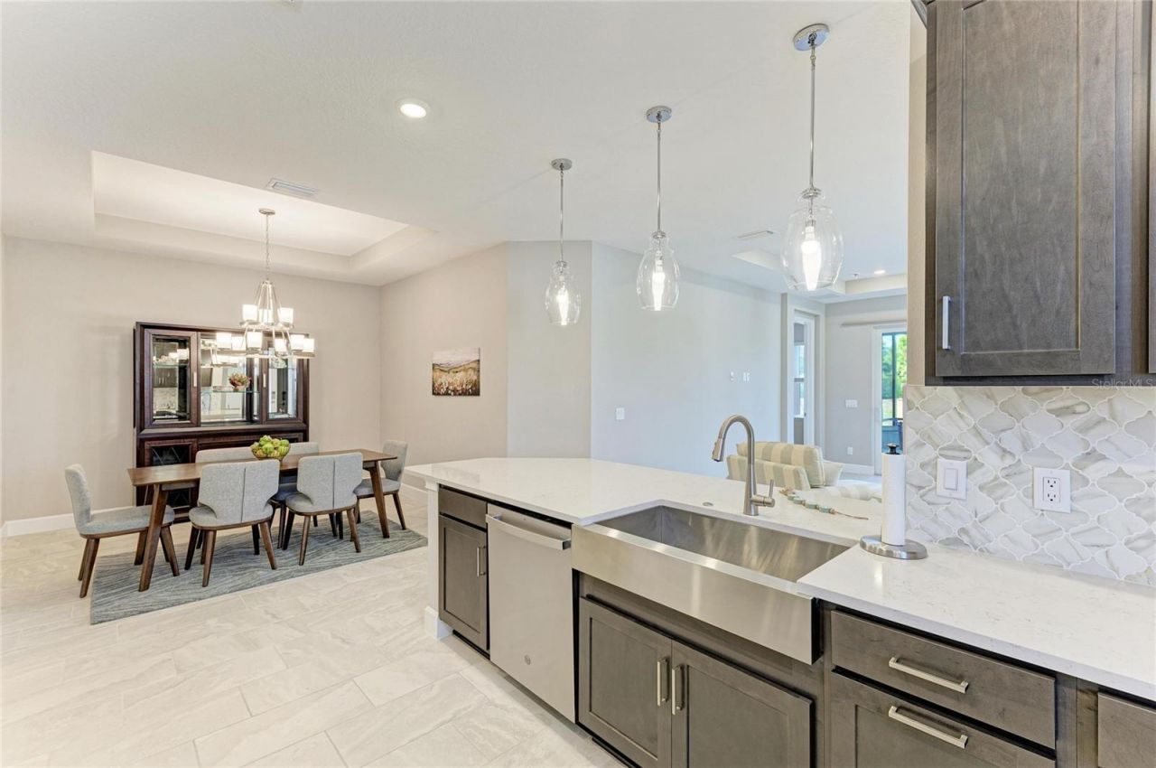 6017 Mesa Glen , Bradenton, FL 34203 Photo