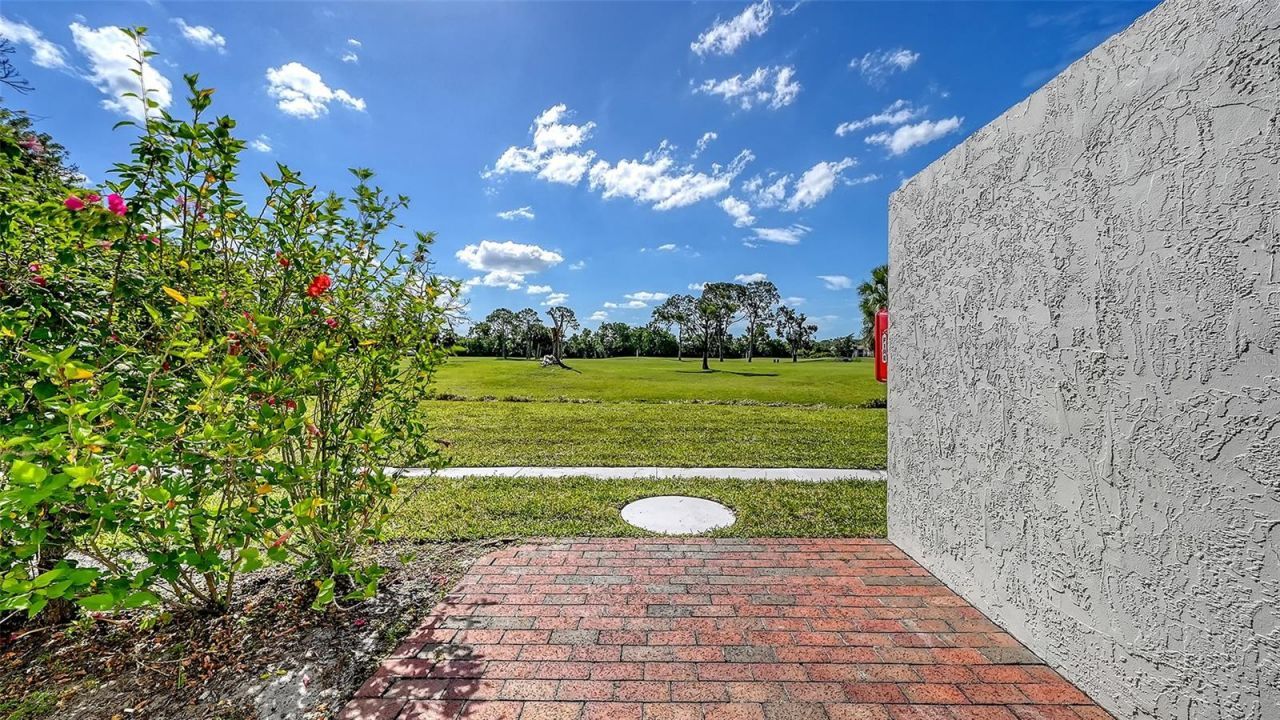 3569 Longmeadow, Unit 35, Sarasota, FL 34235 Photo
