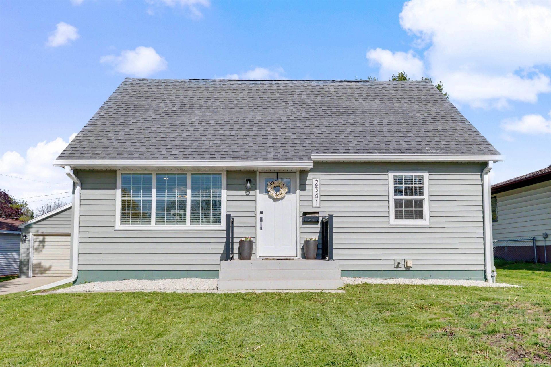 2341 Pelican Road, Waterloo, IA 50701 Main Photo