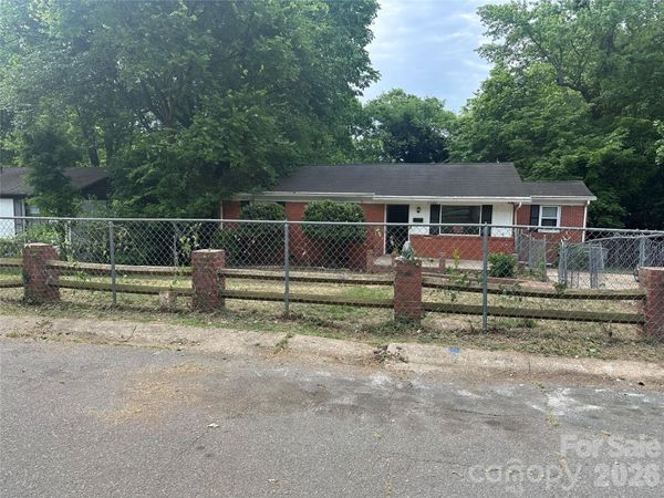 1103 Lewiston Avenue , Charlotte, NC 28208