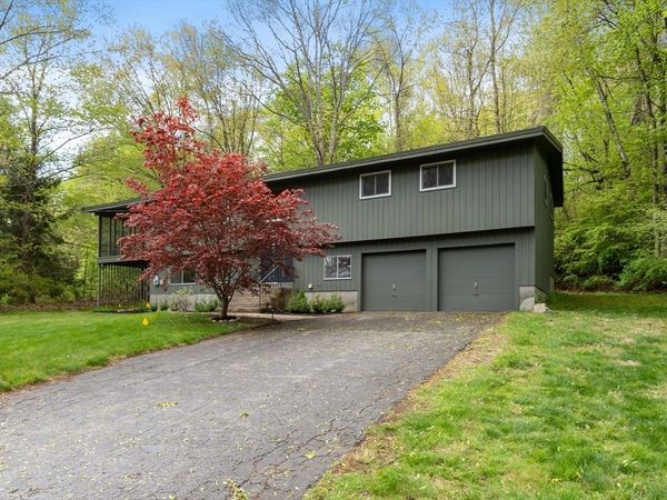 86 Framingham Road, Southborough, MA 01772