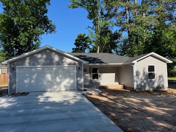 1620 S Boston Place, Russellville, AR 72801