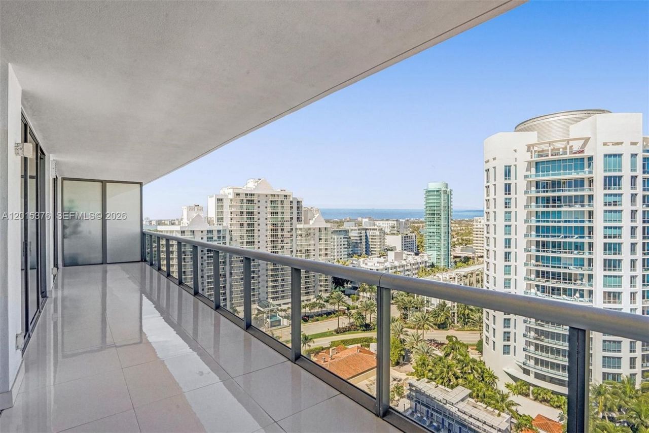 5875 Collins Ave , Unit 1803, Miami Beach, FL 33140 Photo