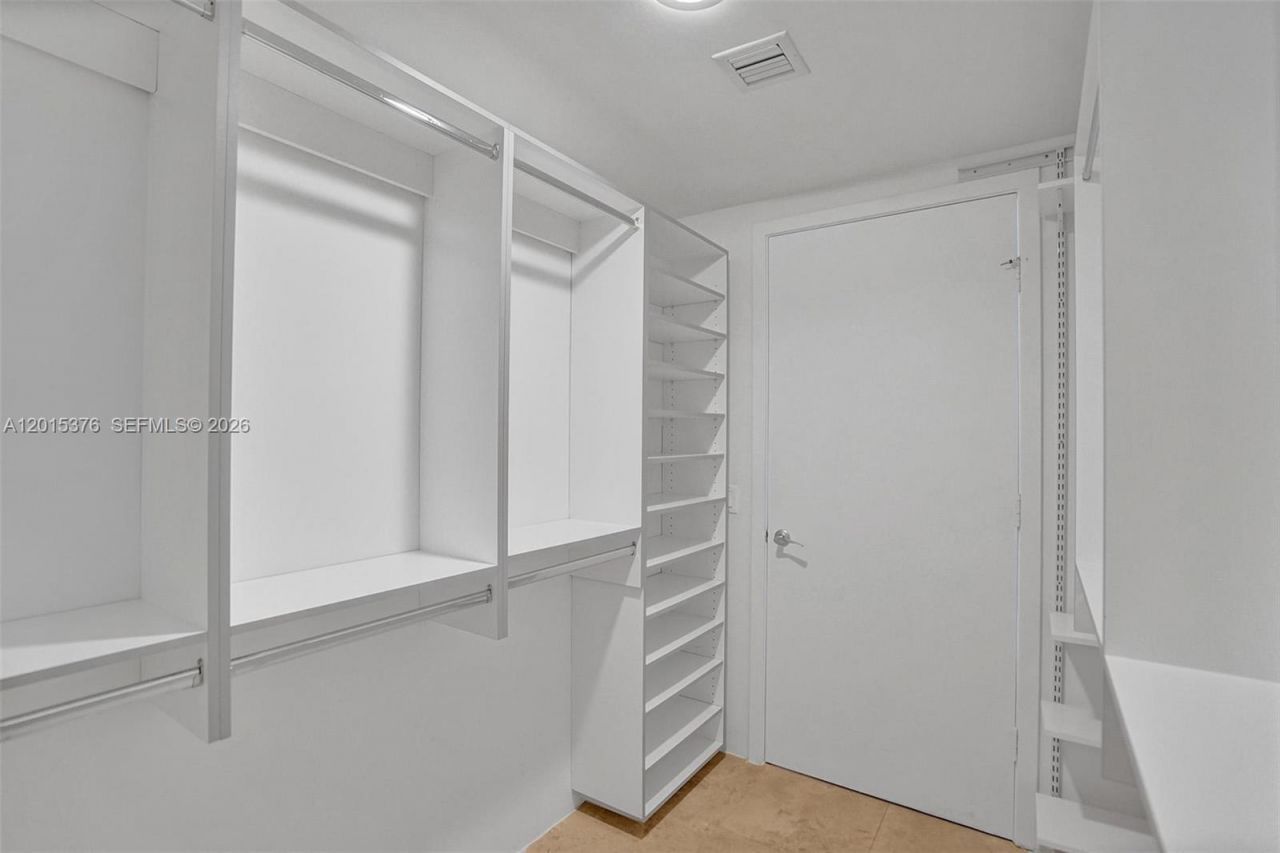5875 Collins Ave , Unit 1803, Miami Beach, FL 33140 Photo