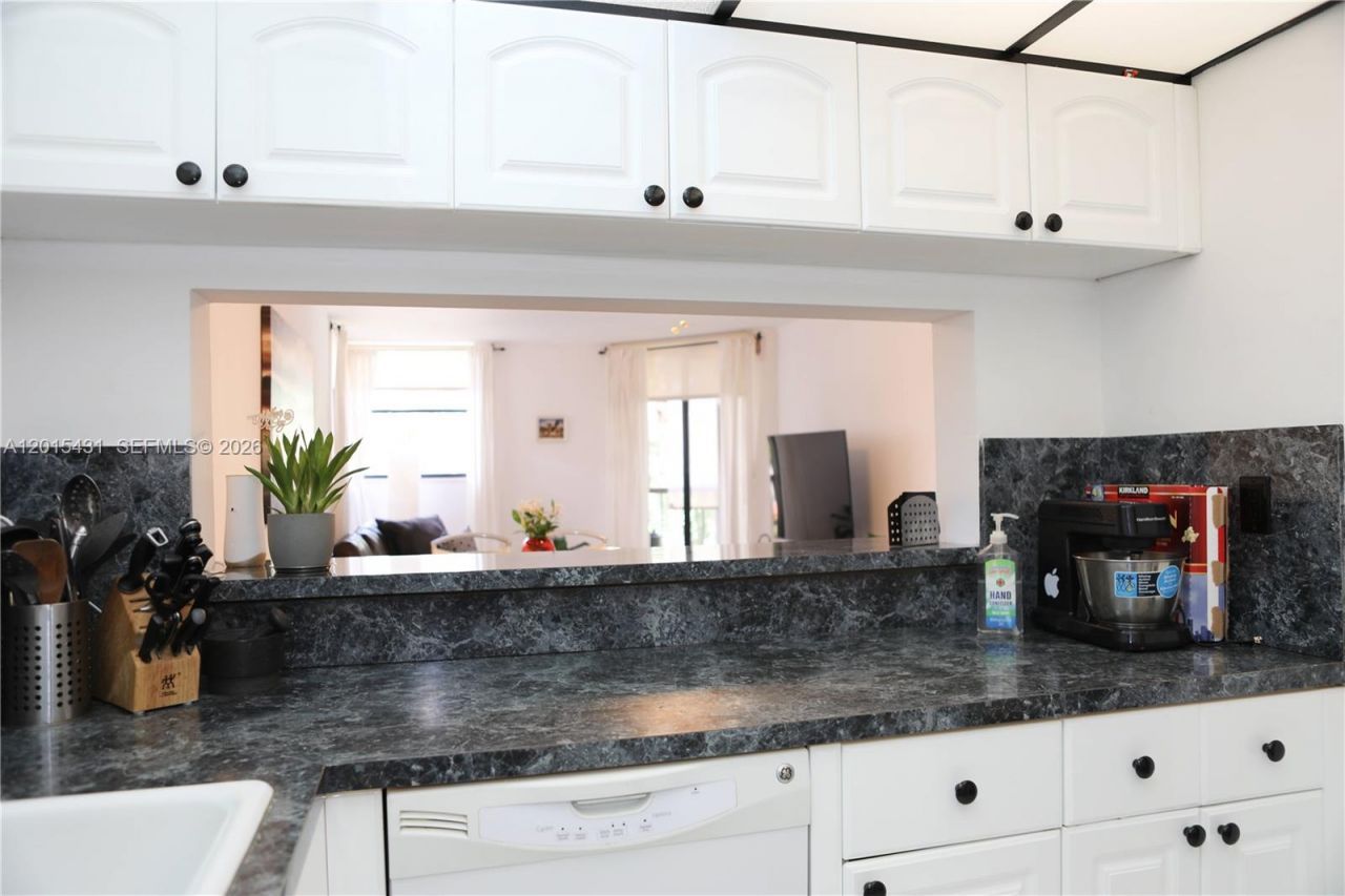 55 Ocean Lane Dr , Unit 3030, Key Biscayne, FL 33149 Photo