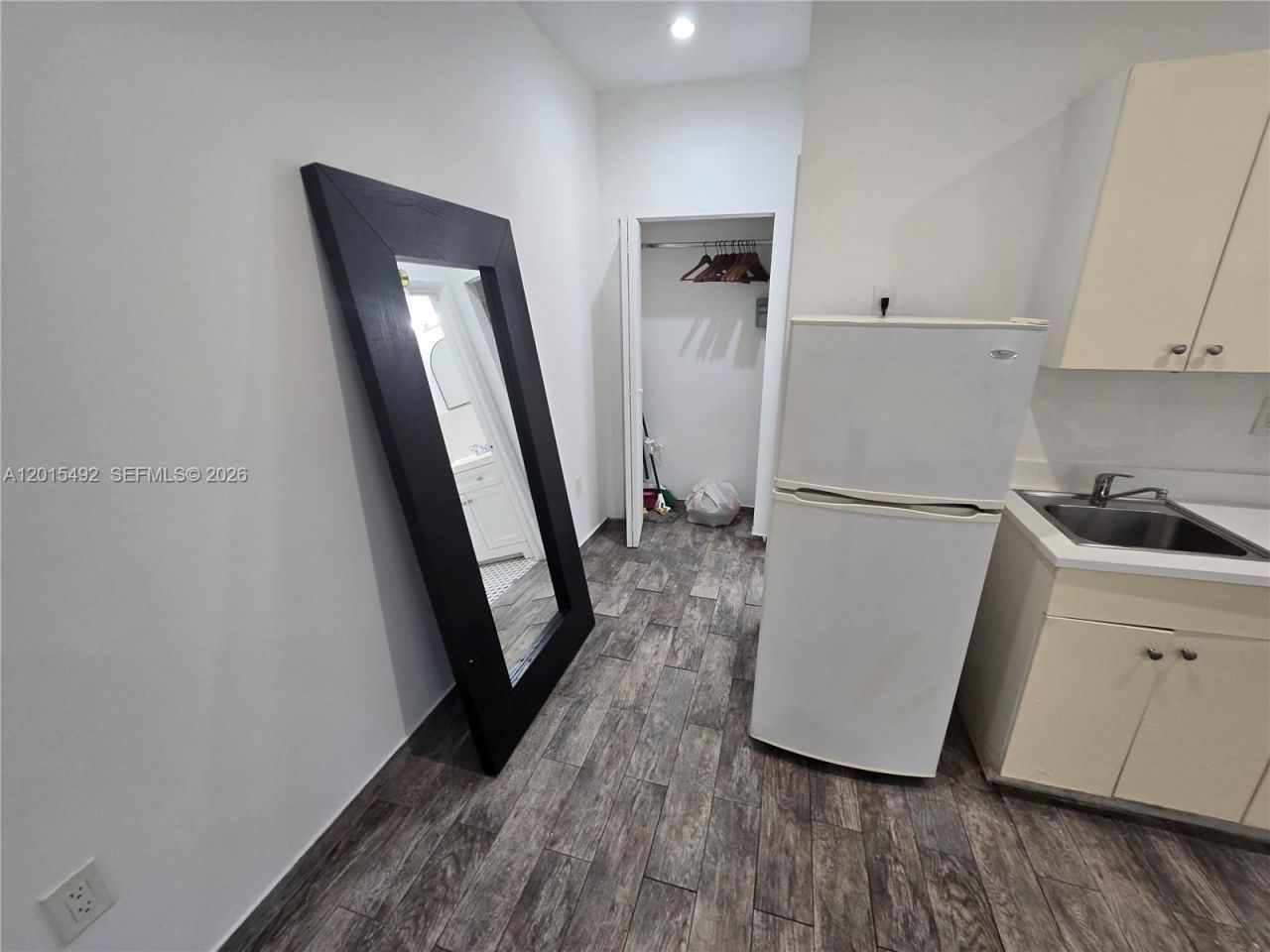 1345 Pennsylvania Ave, Unit 2A, Miami Beach, FL 33139 Photo