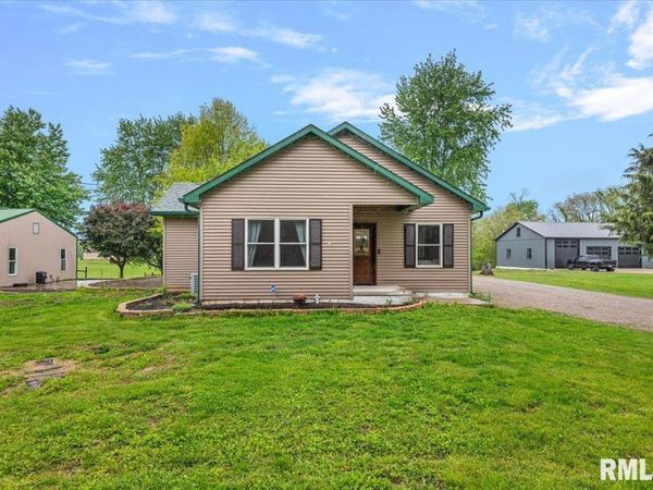 9045 Owl Road, Sherman, IL 62684