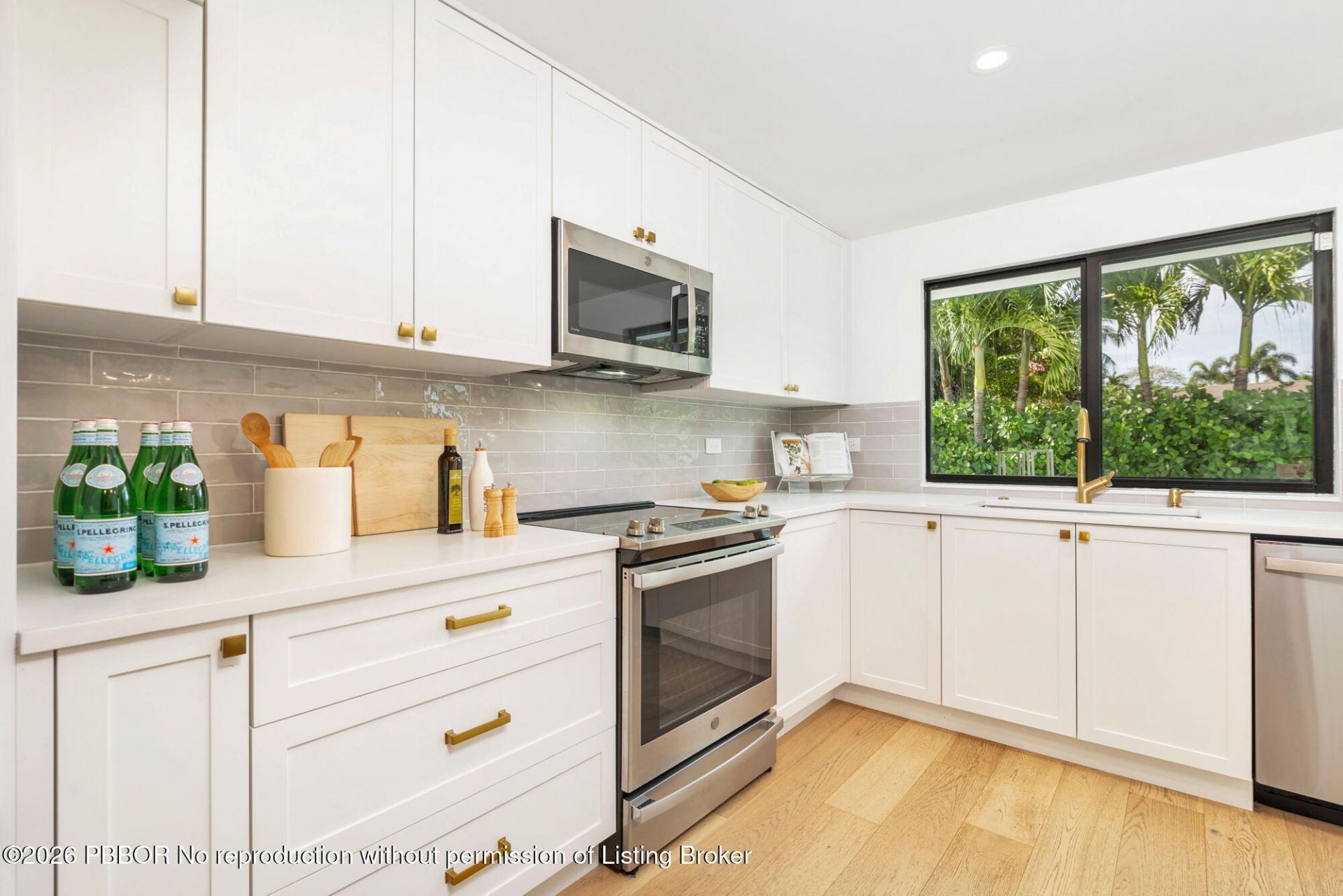 320 Linda Lane, West Palm Beach, FL 33405 Photo