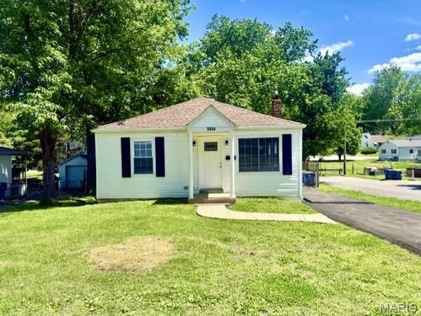 3554 Theresa Avenue , St Ann, MO 63074