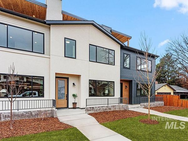 3353 W Forsythia Dr, End Unit, Boise, ID 83703