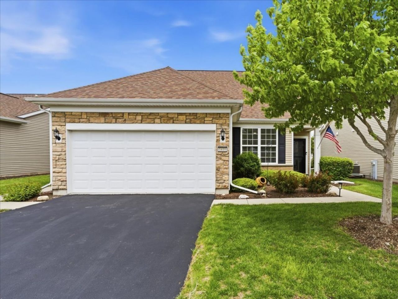 1410 Justice Court, Shorewood, IL 60404 Main Photo