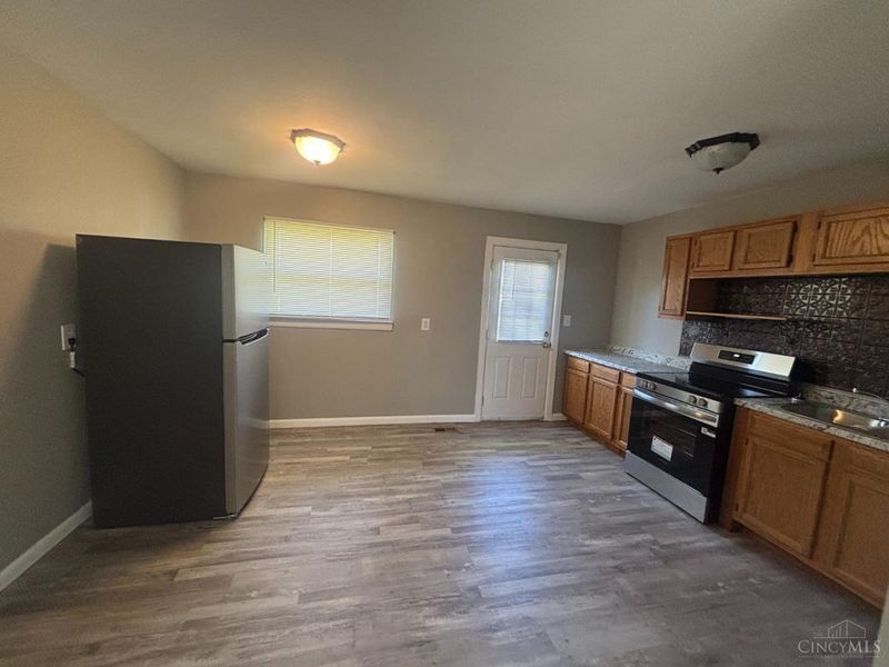 6445 Canastota Drive, Fairfield Twp, OH 45011 Photo 3
