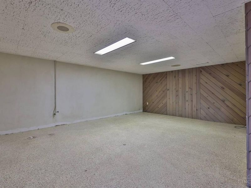 2050 Danville Drive, Green Township, OH 45233 Photo 30